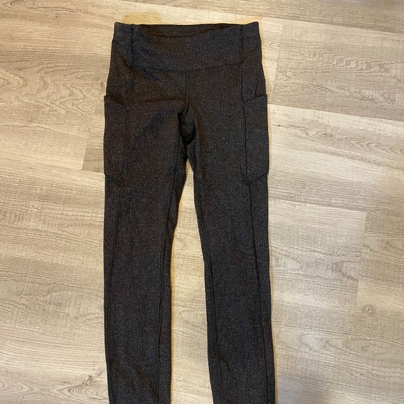 Lululemon Speed Up Tight - Picture 1 of 3